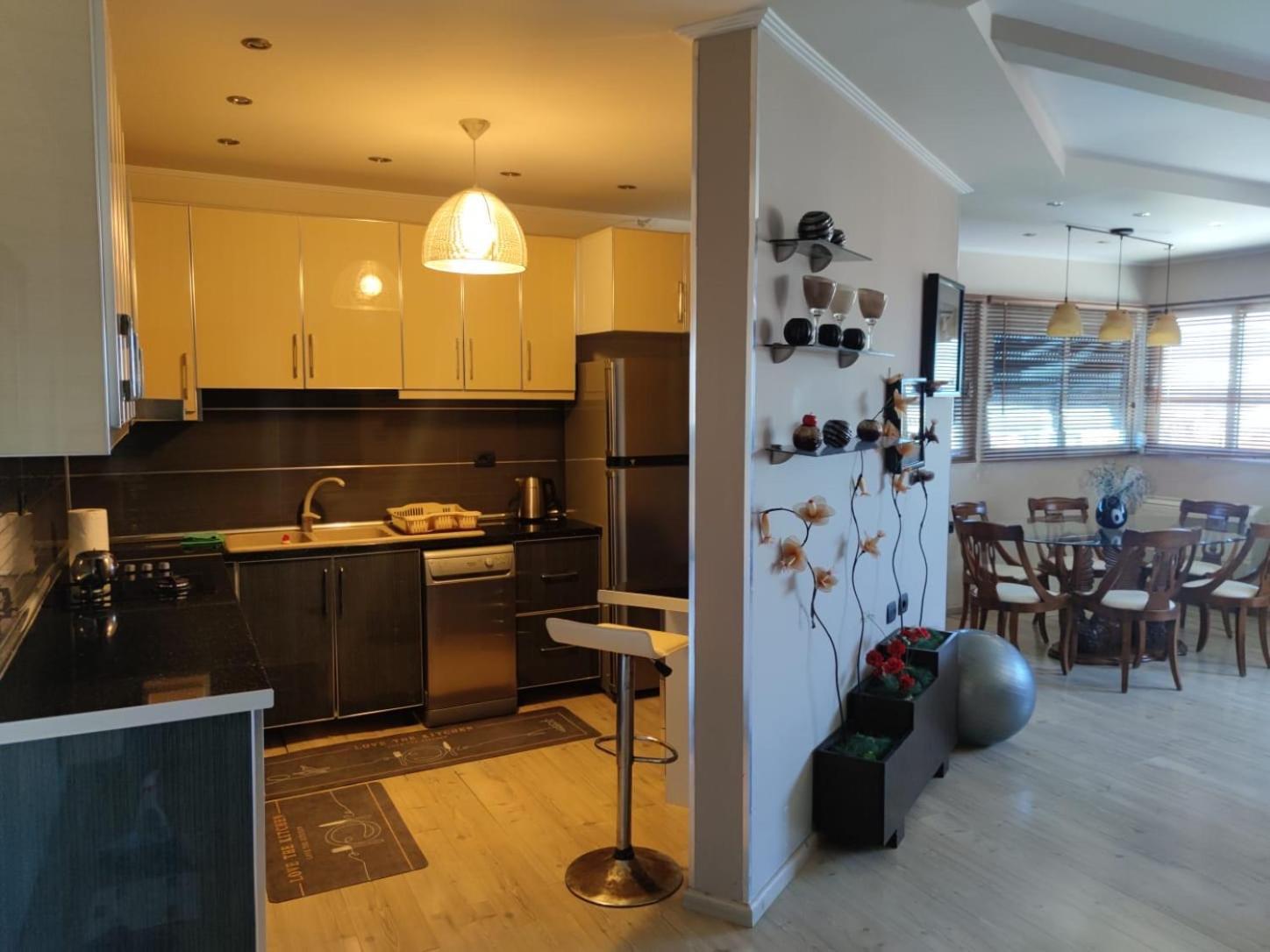 Andi Apartment *